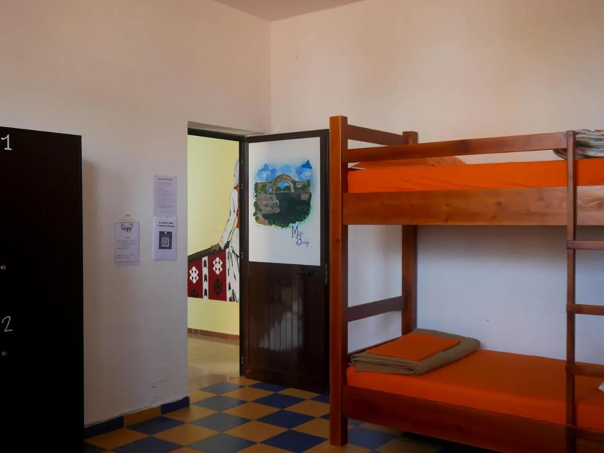 The Galley Party Hostel Shkodra 0*,  Albanien